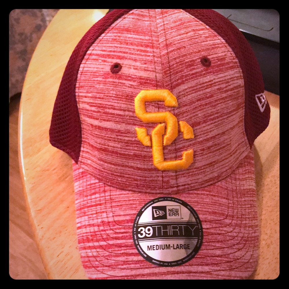 USC Trojans hat by new era M/L embroidered red and gold new